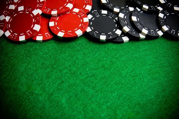 Live Capsa Banting table with dealer and four player seats at angkasa338 platform